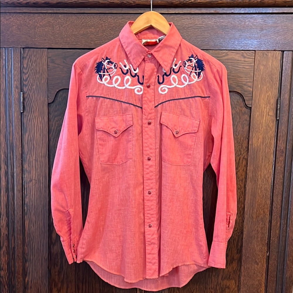 Vintage western red snap shirt with Embroidery